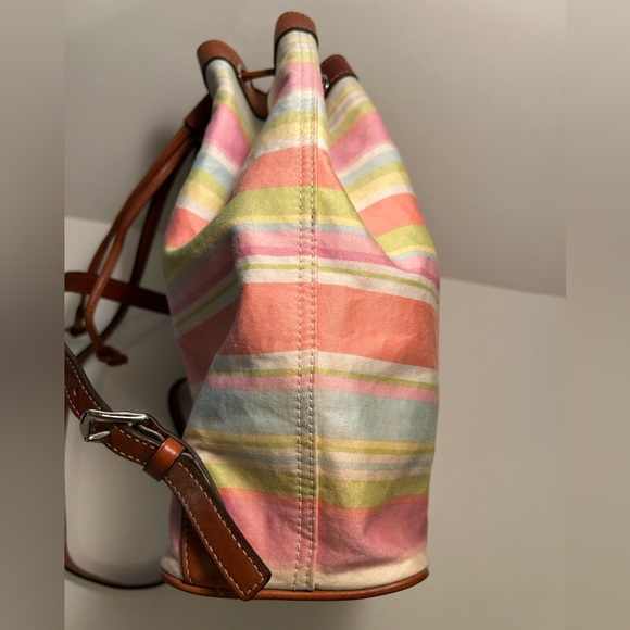 Coach Late Y2K 2009 Hampton Watercolor Canvas Hobo Drawstring Backpack - Picture 5 of 16